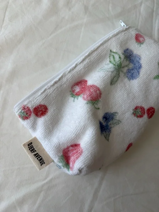 Djerf Avenue White Terry Pouch in berry Fruit Print - Picture 2 of 3